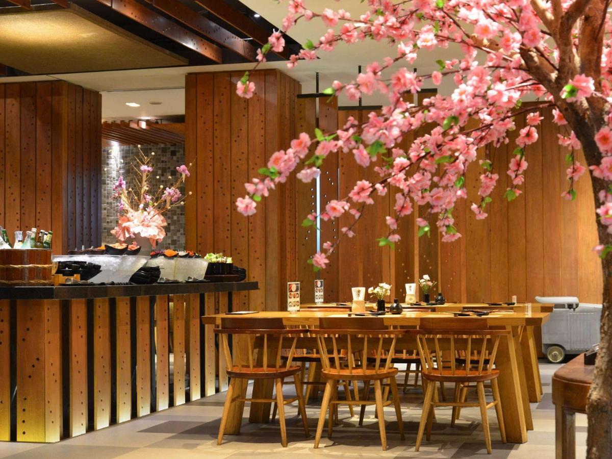 Swissotel Bangkok Ratchada Exterior photo
