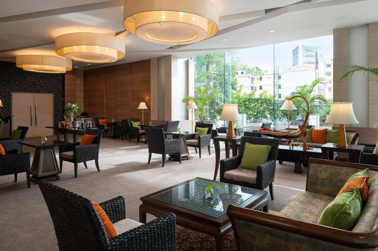Swissotel Bangkok Ratchada Exterior photo